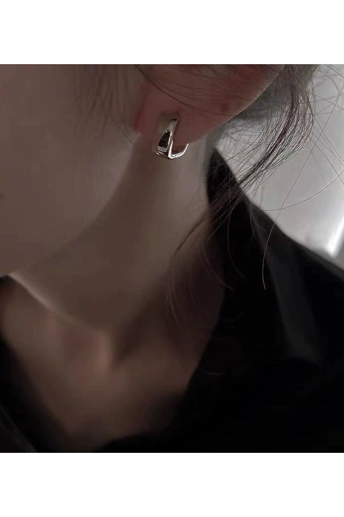 Goolsky Unisex Square Hoop Earrings – S925 Sterling Silver, Korean Japanese Style, Easy Snap Closure, Minimalist Wide Chunky Huggie Hoops  - Image 3