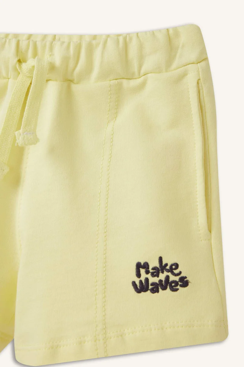 ديفاكتو Regular Fit Elastic Band Shorts