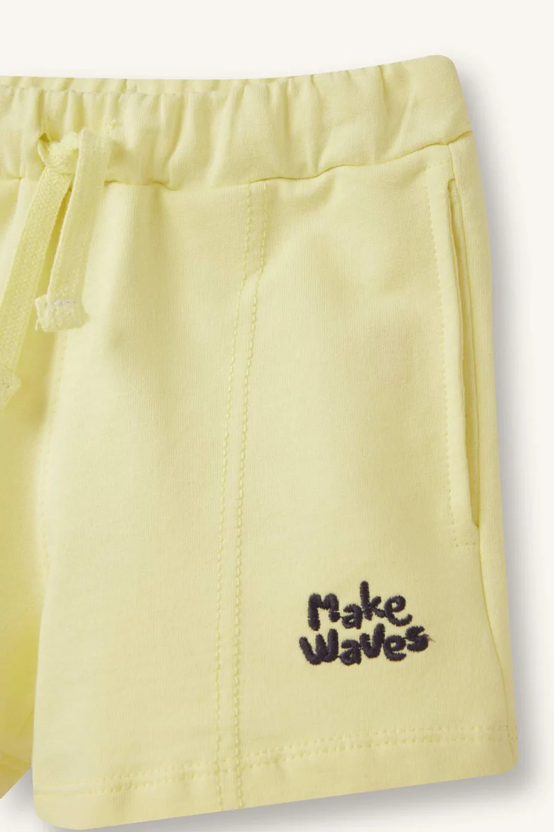 ديفاكتو Regular Fit Elastic Band Shorts