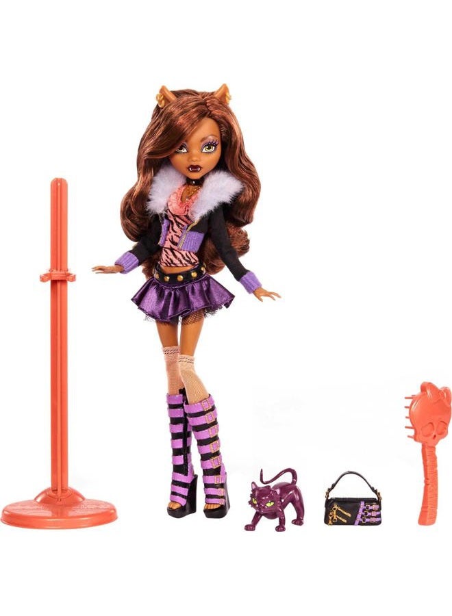 MONSTER HIGH دمية كلودين وولف المستنسخة ترتدي أزياء وأحذية أصلية مع حيوان أليف، قاعدة عرض وإكسسوارات، لعبة قابلة للجمع بطول 10-5 بوصة - Image 5