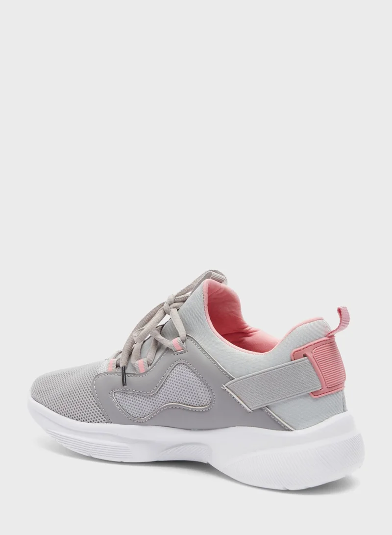 shoexpress Casual Low Top Sneakers