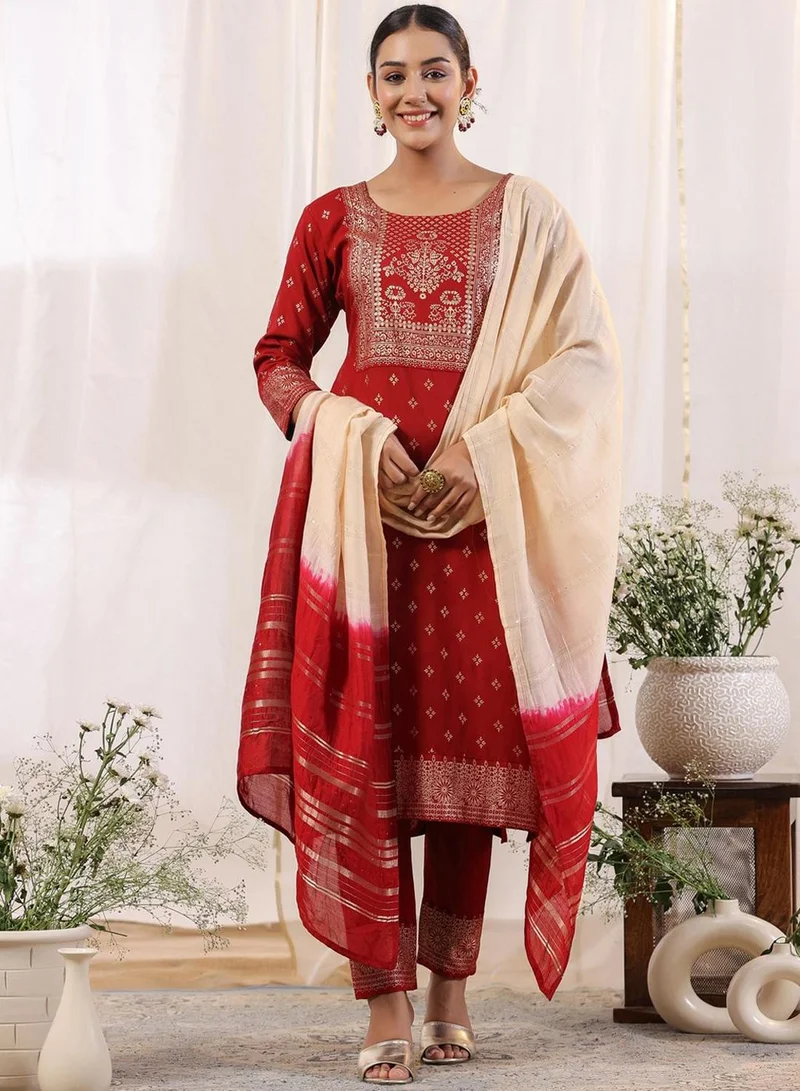 آي شين Regular Fit Three-Quarter Sleeve Printed Burgandy Rayon Woven Kurta Set For Women Flat Collar Perfect For Wedding And Engagement Pull On Closure