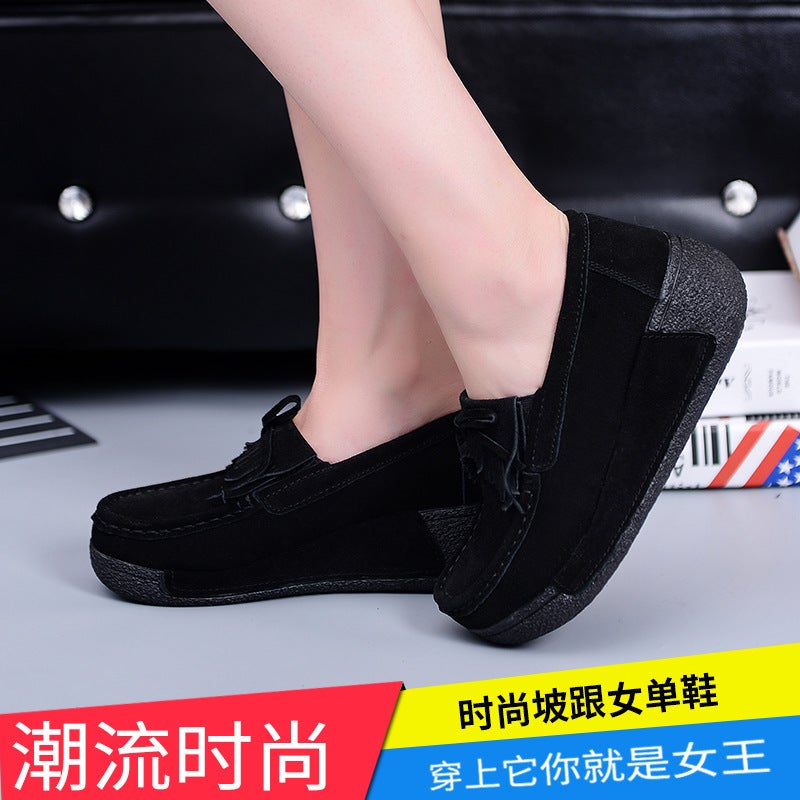 2020 Thick Bottom Tassel Platform Women'S Shoes Wedge Shoes Moms Flat Rocking Shoes Beans Shoes Women'S Large Size 43 - Image 4