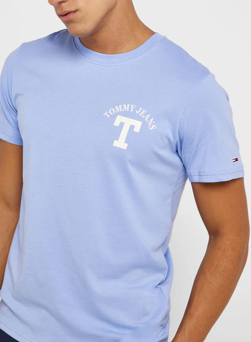 TOMMY JEANS Logo Crew Neck T-Shirt