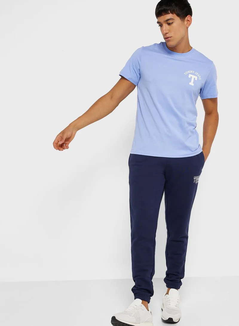 TOMMY JEANS Logo Crew Neck T-Shirt
