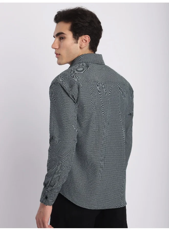 بيونغ قميص أزرق بأكمام كاملة وهيكل منظم