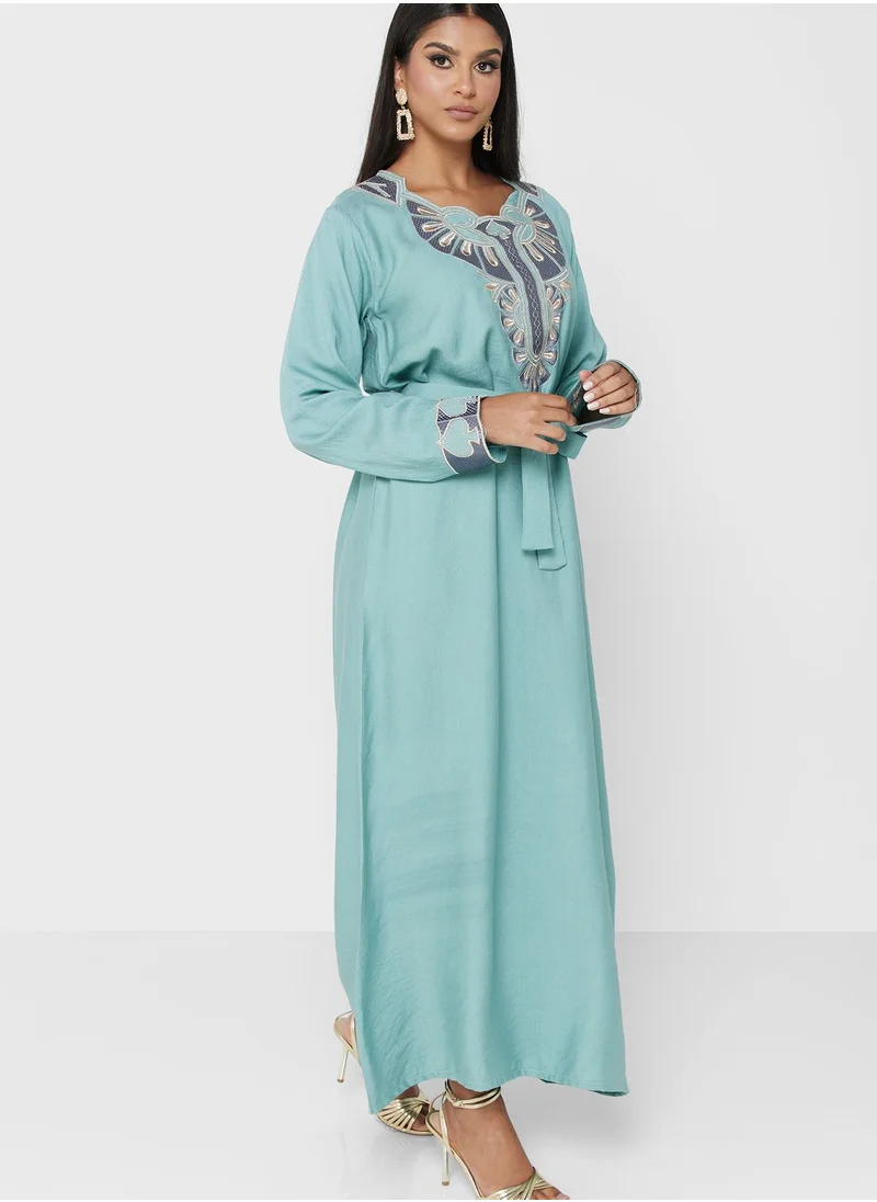 hayas closet Embroidered Belted Jalabiya