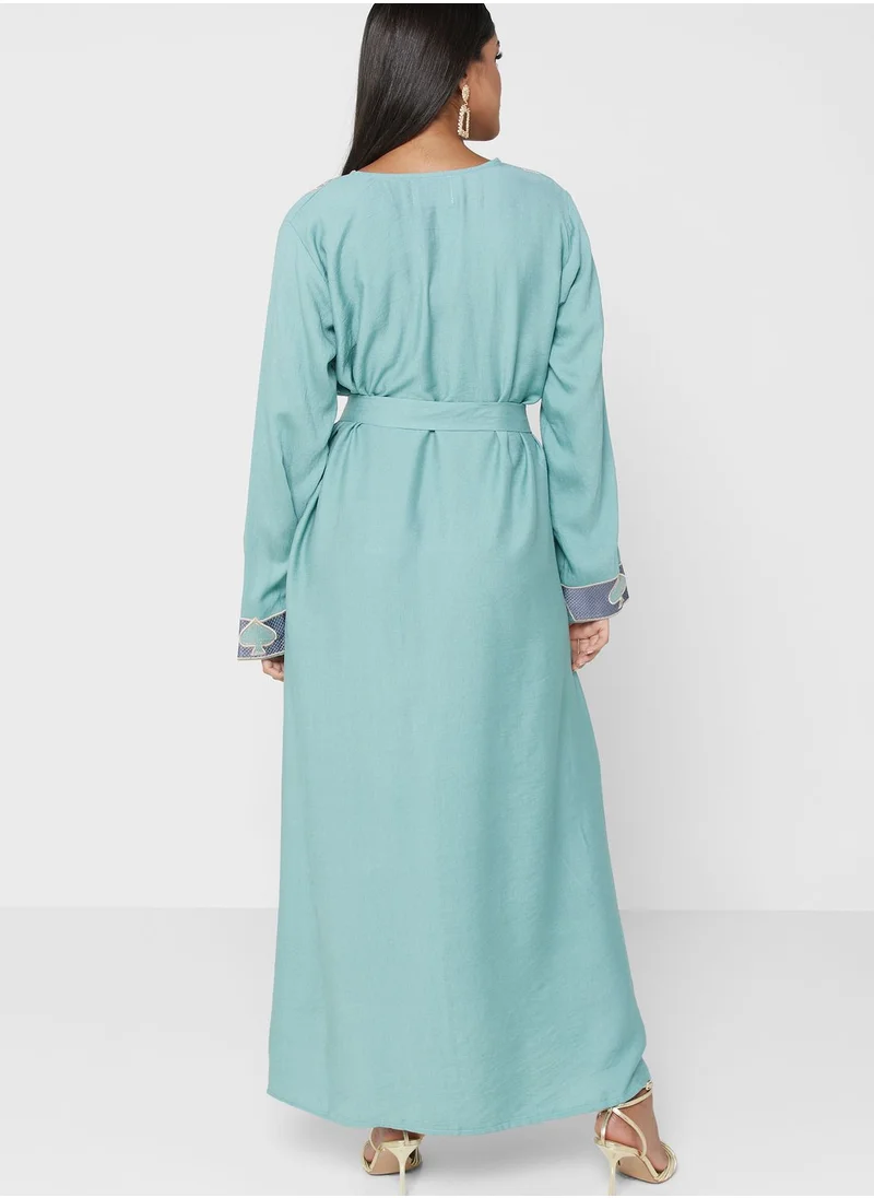 hayas closet Embroidered Belted Jalabiya