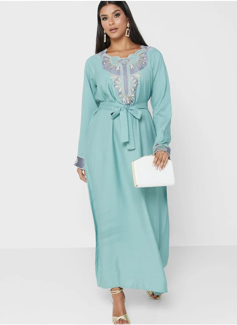 hayas closet Embroidered Belted Jalabiya