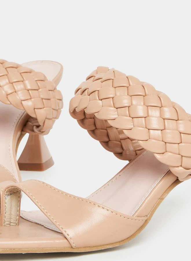 ستايلي Weave Double Strap Kitten Heel Sandals