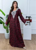 البنت الشرقية أحمر عنابي