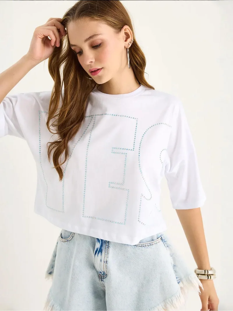 Bianco Lucci White LUCCI Comfort Fit Crew Neck T-Shirt with Pearl Detail for Women | Best Price UAE