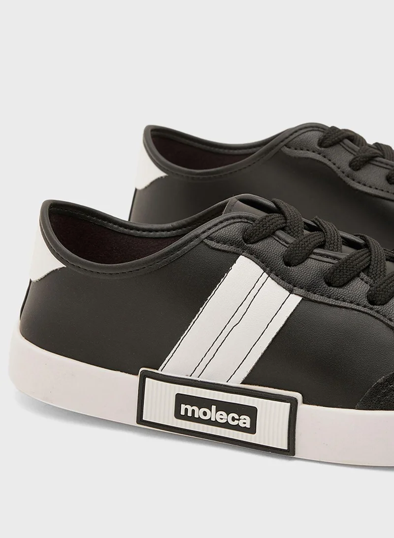 MOLECA Guerra Low Top Sneakers