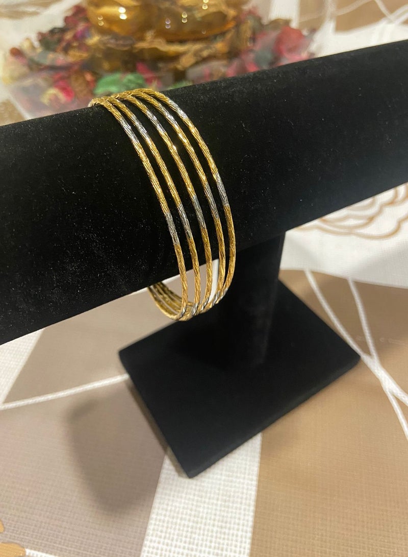 Jewelry 4You Elegant 18k Gold Plated Bracelet For Women - Image 1