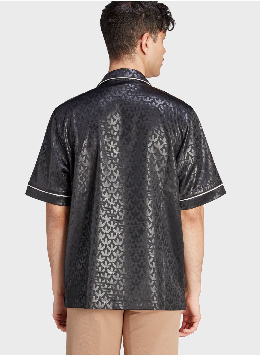 LOUIS VUITTON Black Logo Mono T-shirt - M