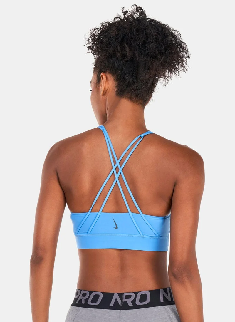 Nike Women's Swoosh Luxe Sports Bra