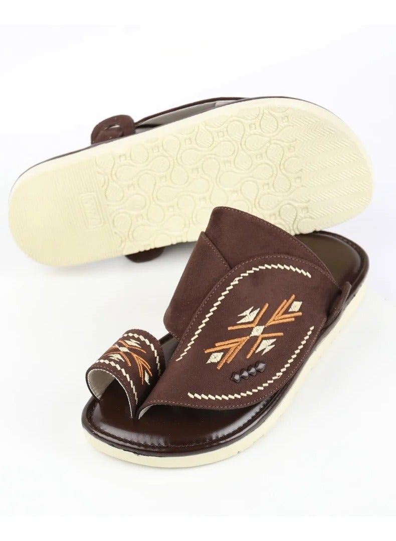 شخصية رجل  نعال شرقي مطرز - Image 2