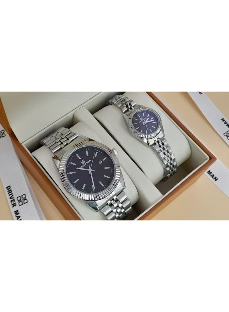 طقم ساعات نسائي ورجالي أنيقة تتميز بتصميم كلاسيكي.