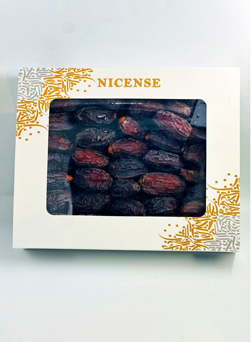 Nicense Nicense Premium Medjoul Dates – Medium Size 1Kg Gift Box | Super Moist & Juicy | Ramadan Special | Healthy Energy Snack | Perfect for Gifting - Image 1