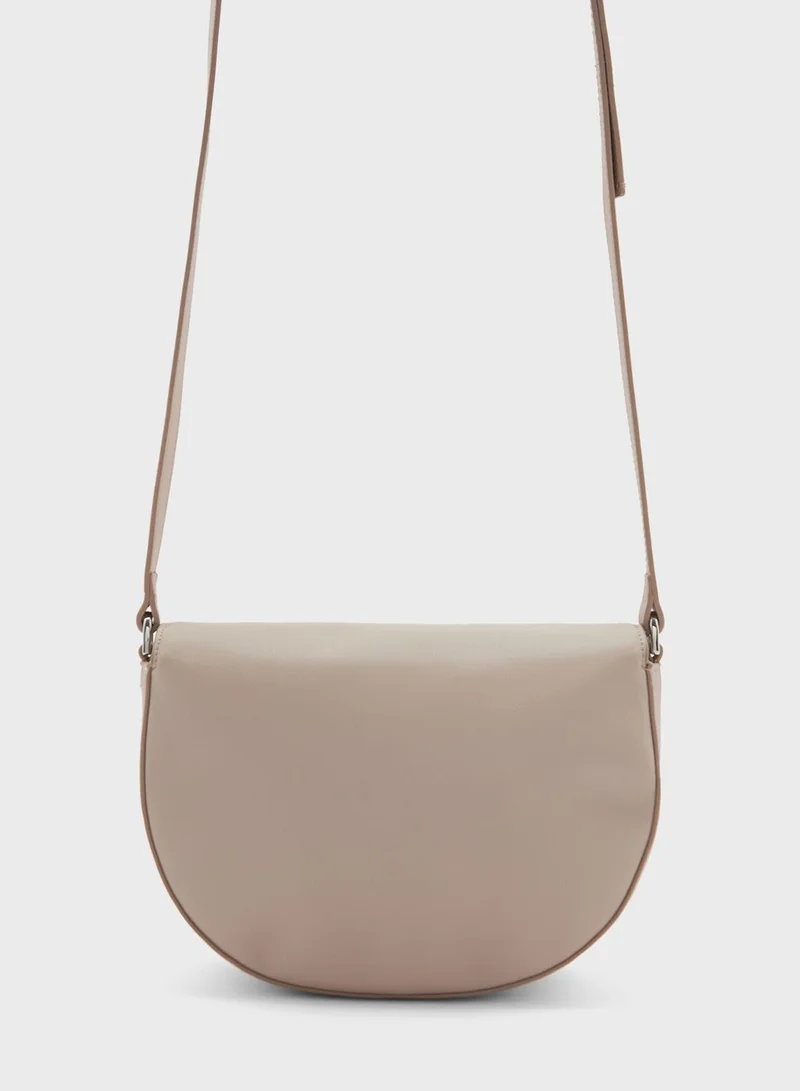 CALVIN KLEIN Narrow Strap Crossbody