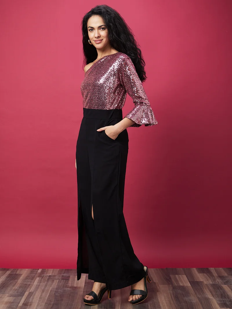 جلو باص جمبسوت نسائي بكتف واحد مزين