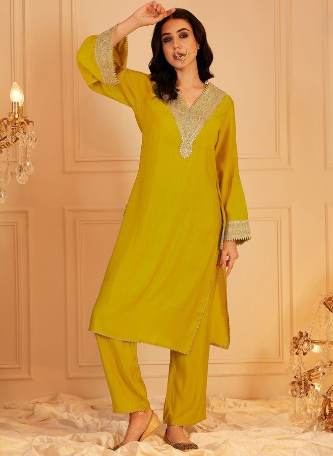 Indo Street طقم كورتا وبنطلون بتصميم يوك بزخارف عرقية للنساء - Image 1