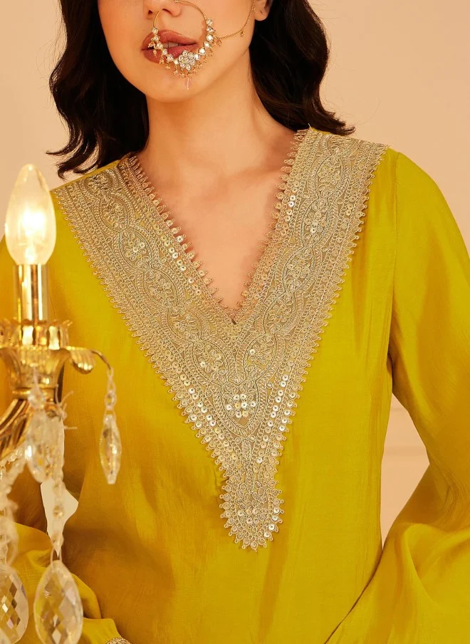 Indo Street Ethnic Motifs Yoke Design Kurta and Trouser Set for Women