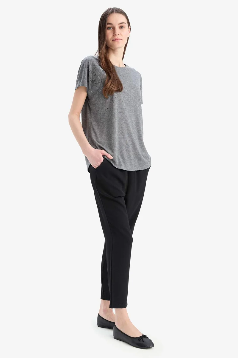 ديفاكتو Straight Fit Aerobin Trousers
