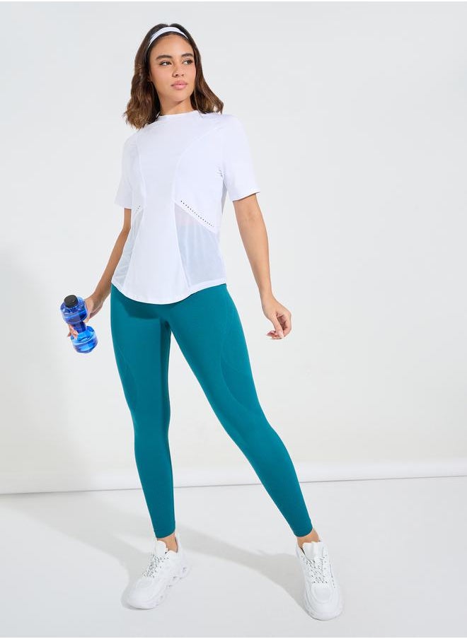 Styli Laser Cut & Stitch Detail Curved Hem Short Sleeve Top  - Image 2