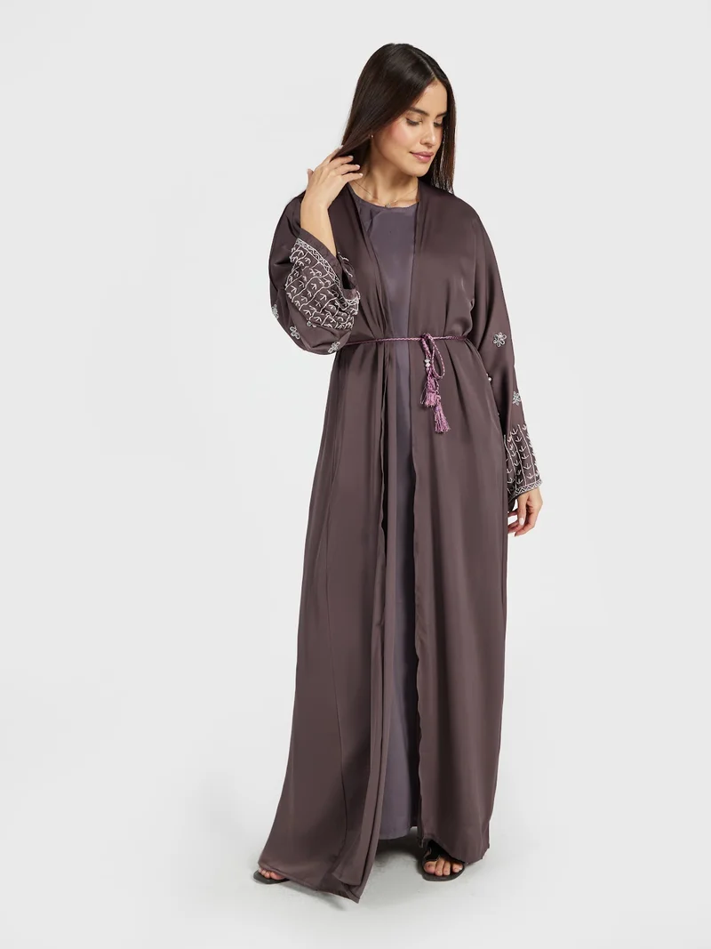 عباءات ريم Mauve-Brown Embroidered Abaya with Intricate Cuff Detail