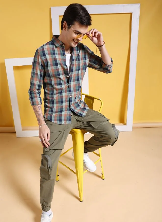 The Indian Garage Co Men Slim Fit Checkered Full Sleeves Cutaway Collar Casual Shirt