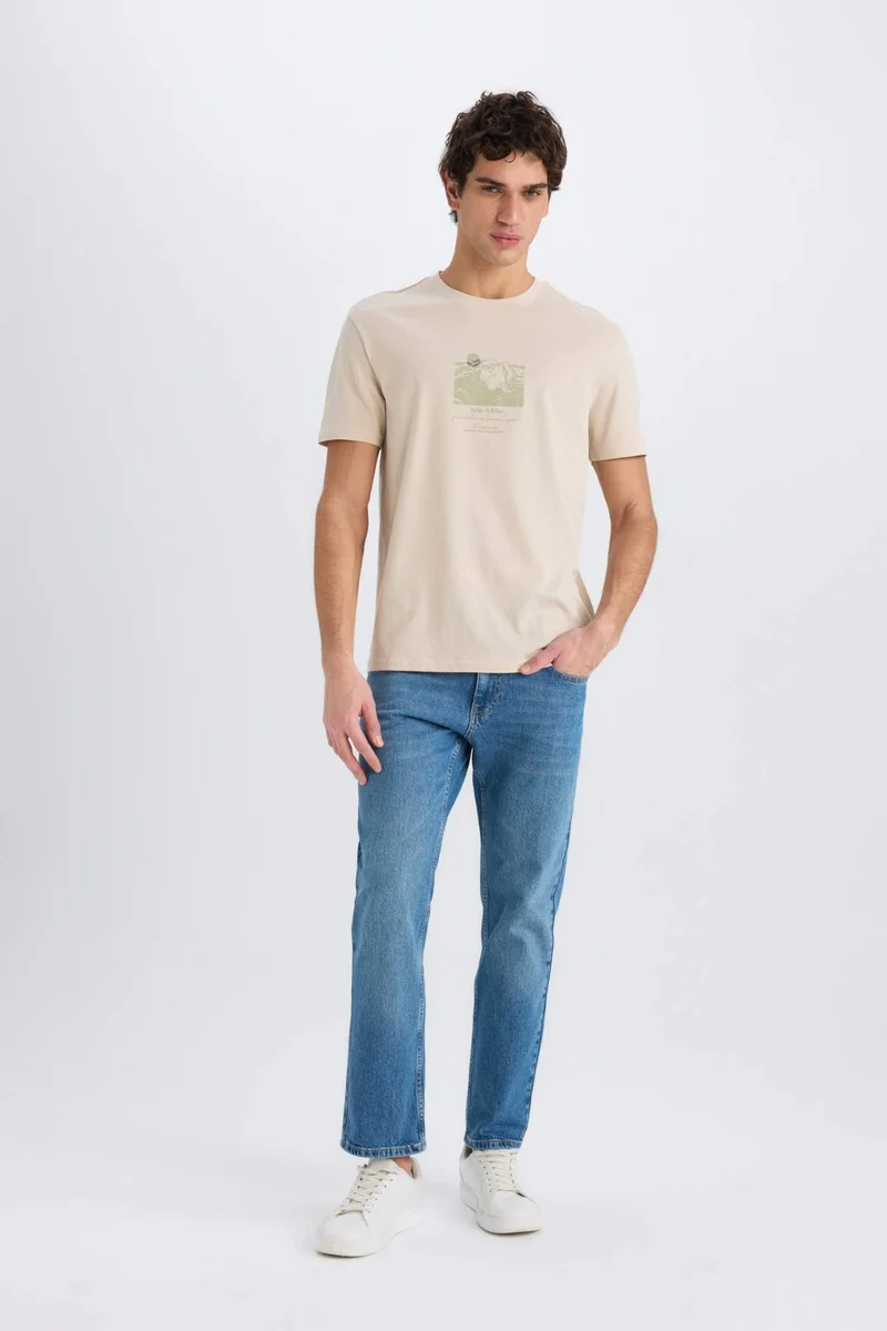 ديفاكتو Regular Fit Crew Neck Printed Short Sleeve T-Shirt