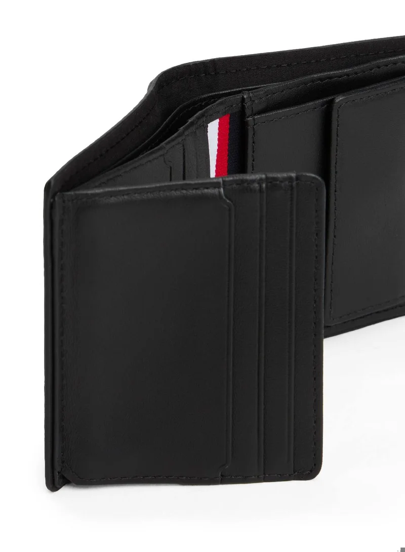 TOMMY HILFIGER Corporate Leather Trifold Wallet
