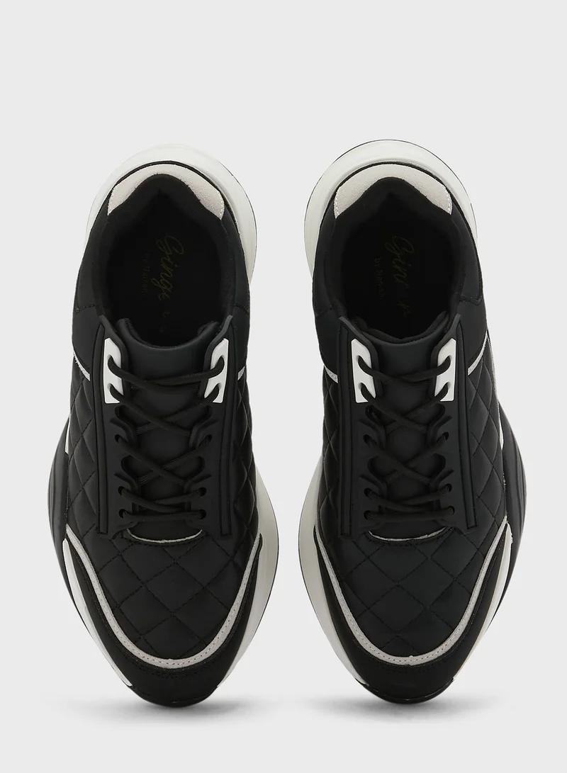 جينجر Quilted Monochrome Trim Sneaker