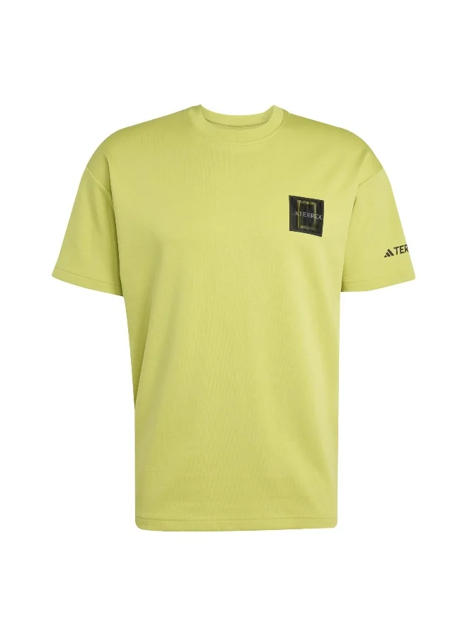 Adidas Adidas U Natgeo Gf Tee Green Graphic Tee (Short Sleeve) T-Shirts For Unisex