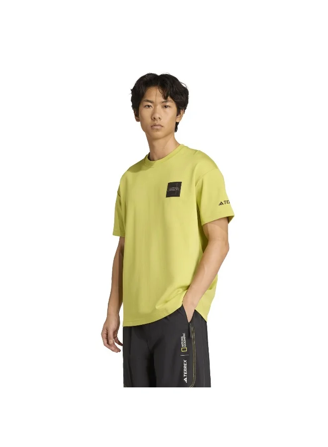 Adidas Adidas U Natgeo Gf Tee Green Graphic Tee (Short Sleeve) T-Shirts For Unisex