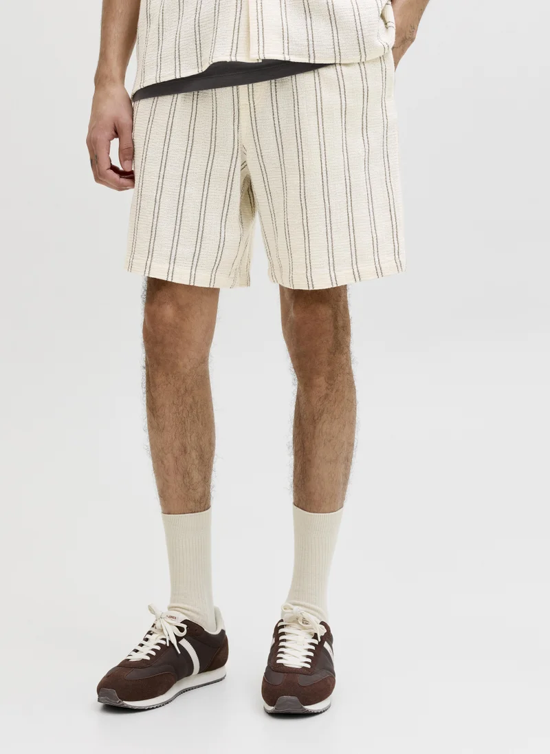 جاك اند جونز JPSTJAIDEN COBA STRIPE JOG SHORTS REG SN