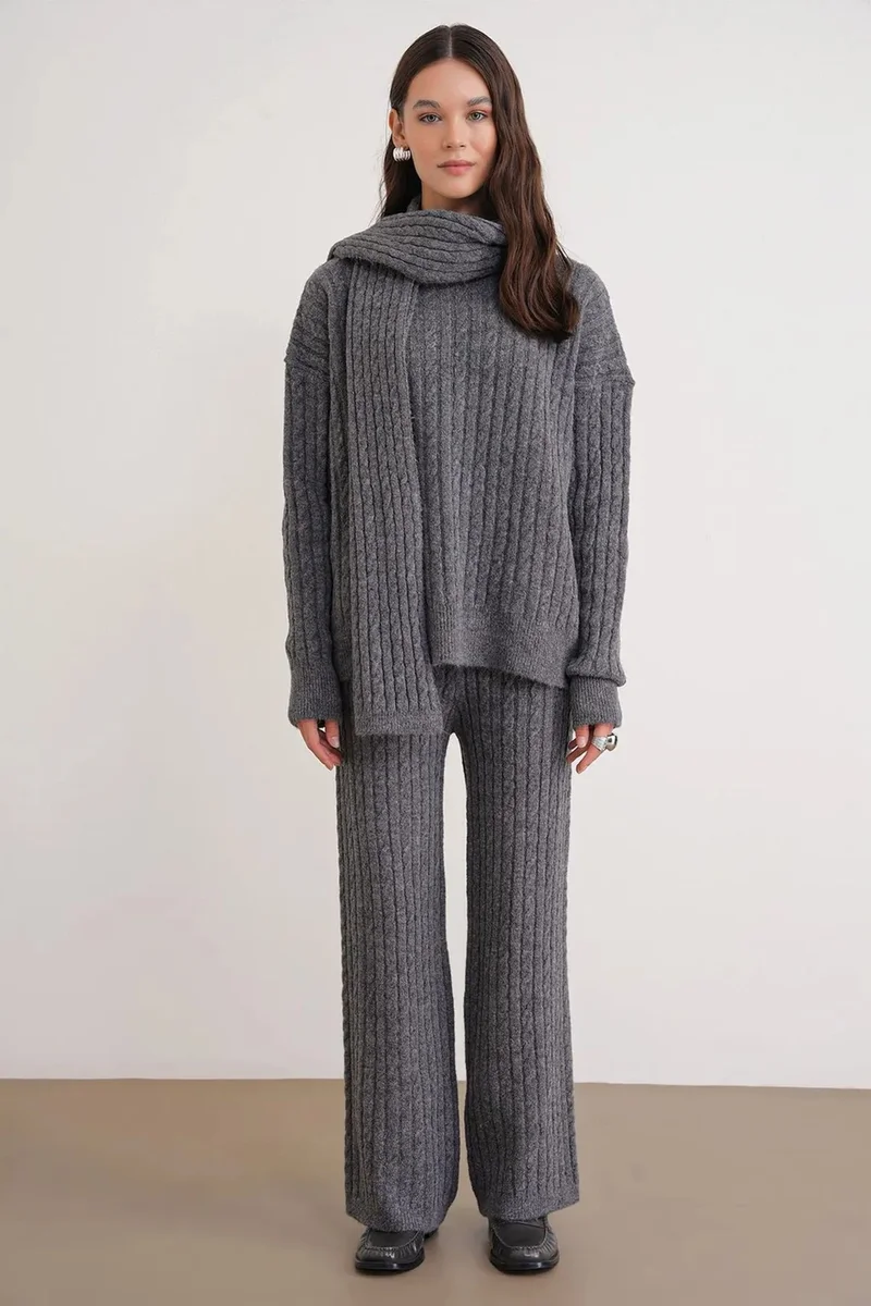 Mixray MIXRAY Oversized Hair Braid Patterned Knitwear Co-Ord Set