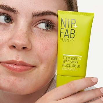 NIP+FAB مرطب وجه نيب فاب Teen Skin Fix Zero Shine مع النياسيناميد ومستخلص الوسابي المضاد للأكسدة خالي من اللمعان كريم وجه مطفي للتحكم في الزيوت ومنع ظهور البثور وتوحيد لون البشرة 40 مل - Image 2