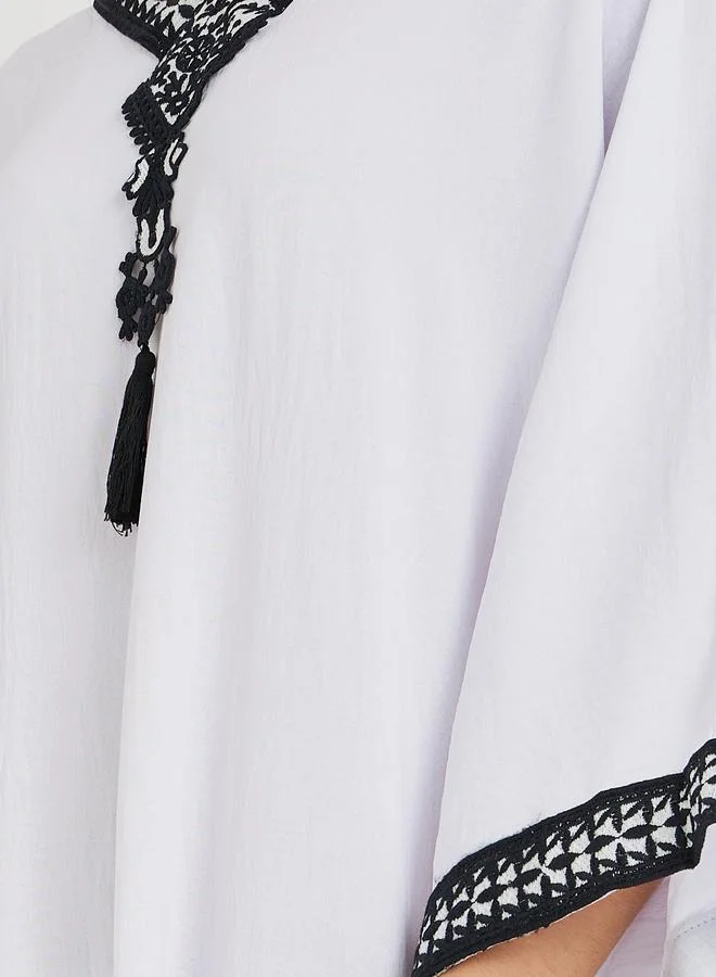 Amirah Amirah Loose Fit Batwing Sleeve Embroidered Jalabiya with Tassel Detail