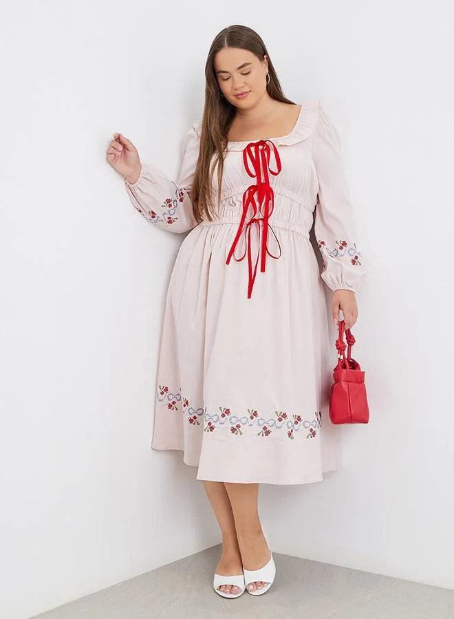Styli Styli Plus Size Midi Dress with Bow Tie-Up Detail