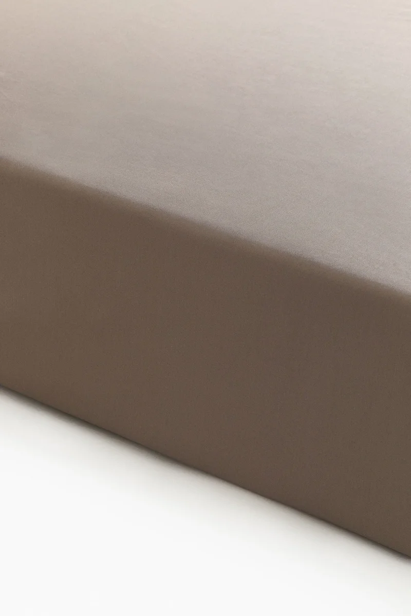 H&M Satin fitted sheet