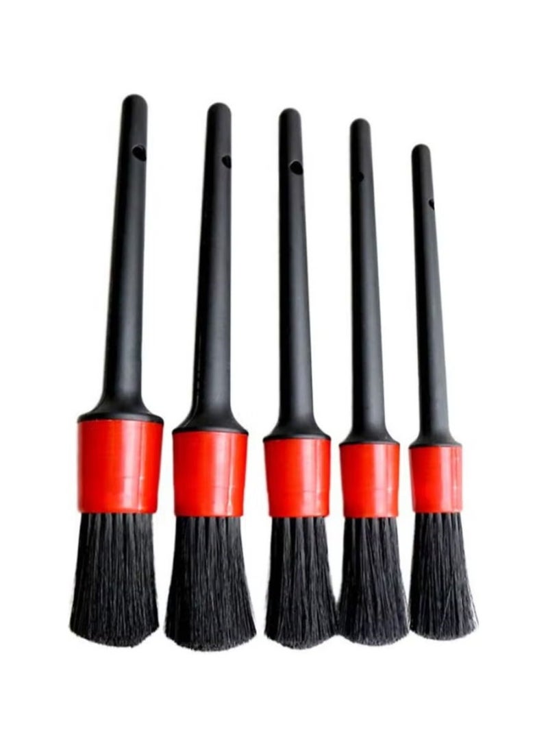 مجموعة فرش لتنظيف السيارة مكونة من 5 قطع للأجزاء الداخلية والخارجية، بما في ذلك المحرك، لوحة القيادة، الجلد، العجلات، الشعارات وفتحات الهواء – أسود وأحمر - Image 1