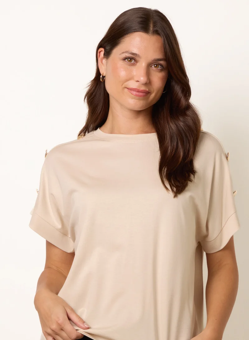 بلو فانيلا Round Neck Brochure Shoulder Detailing T-Shirt