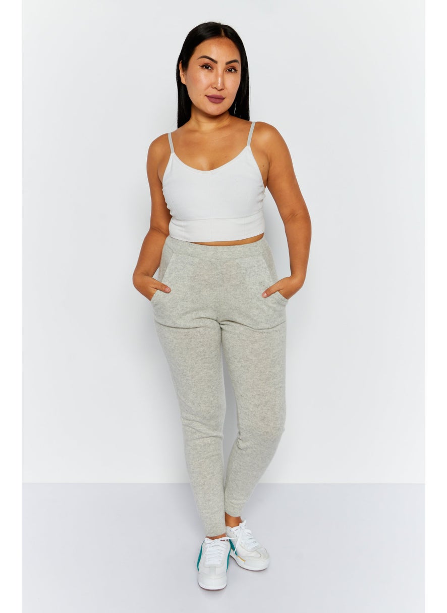 Etam Women Regular Fit Solid Pants, Grey  - Image 4