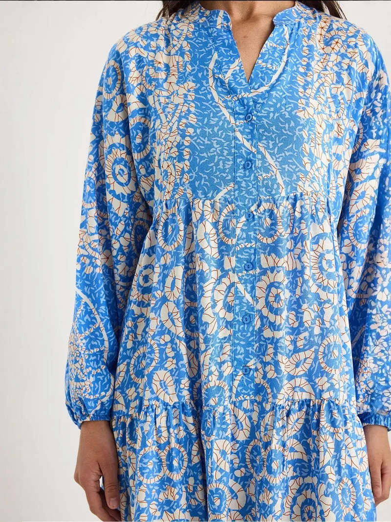 Bianco Lucci Patterned Maxi Dress with V-neck and Button Closure