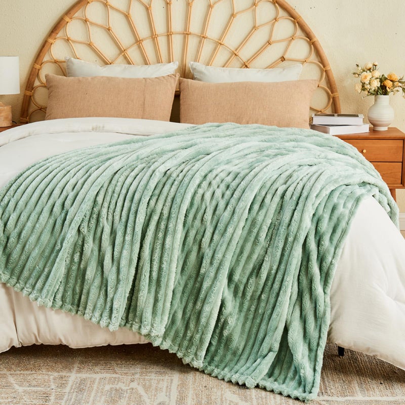 NEWCOSPLAY Super Soft Twin Blanket New Sage Green Premium Silky Flannel Fleece 3D Ribbed Jacquard Lightweight Bed Blanket All Season Use (New Sage Green Ribbed  Twin(60""x80"")) - Image 2