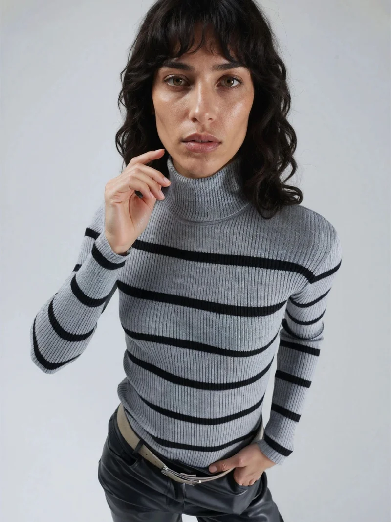 MY FASHION Fitted Striped Ribbed Turtleneck Sweater