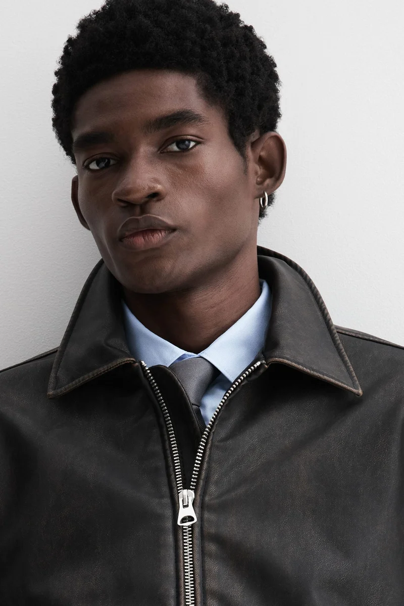 اتش اند ام جاكيت بمظهر مغسول بتصميم فضفاض