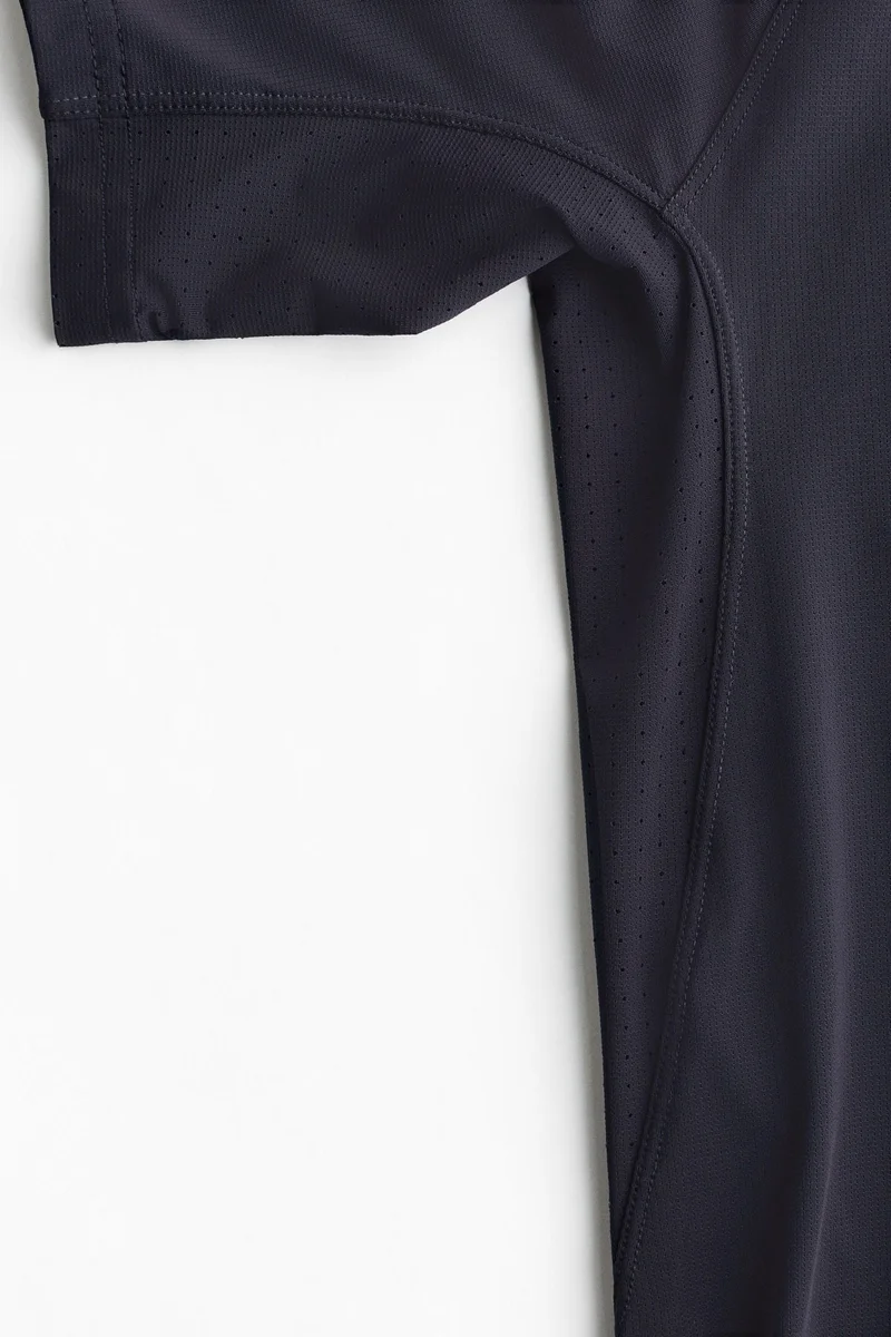H&M  Muscle Fit Sports T-shirt with CoolMove™ for Men | Best Price UAE